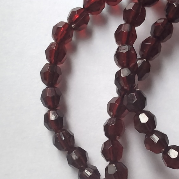 Ruby red faux garnet bead multi strand bracelet with ribbon bow - Picture 5 of 5